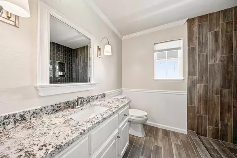 Bath - 5112 Old Caufield Ranch Rd, Mcgregor, TX 76657 photo 4 of 4