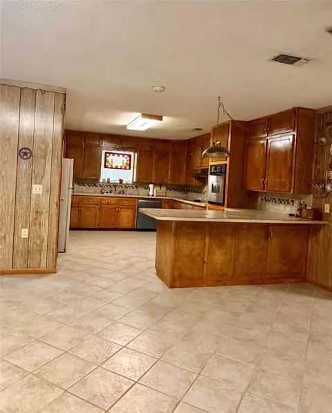 Kitchen - 200 S Speed St, Gustine, TX 76455 photo 1 of 5