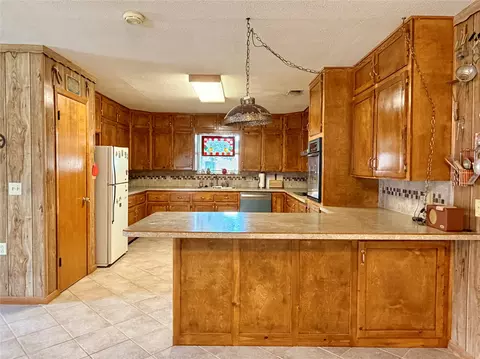 Kitchen - 200 S Speed St, Gustine, TX 76455 photo 3 of 5