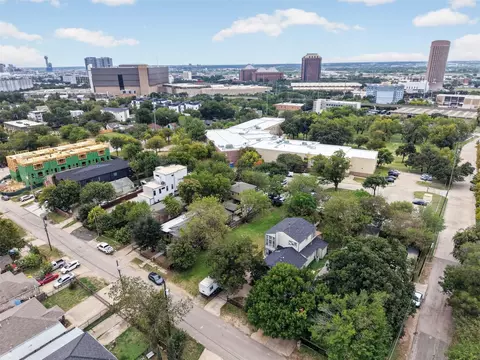 4533 Afton St, Dallas, TX 75219