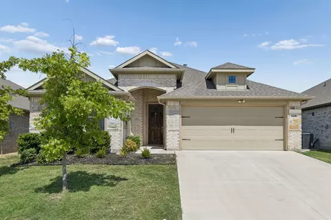6248 Thunderwing Dr, Fort Worth, TX 76179
