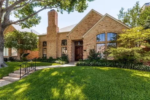 2 Grovenor Ct, Dallas, TX 75225