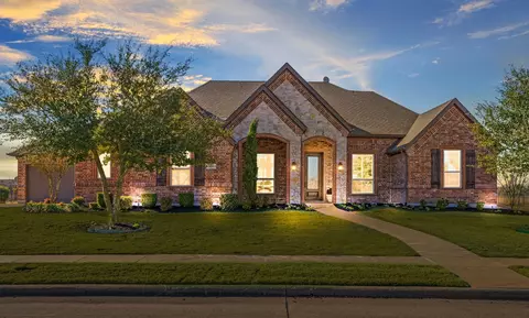 800 Yasmin Ct, Heath, TX 75126