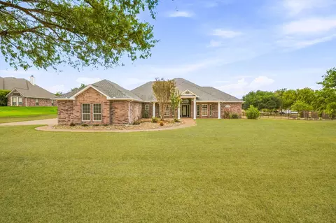 2105 Wood Duck Ln, Granbury, TX 76049