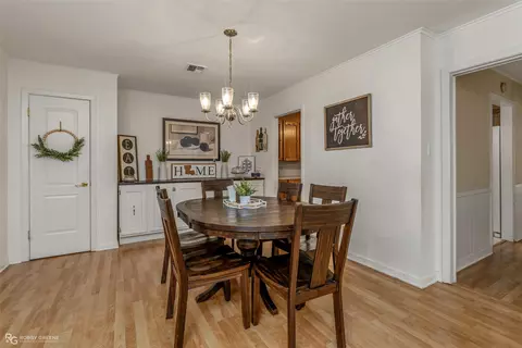 Dining - 706 Claiborne St, Minden, LA 71055 photo 2 of 3