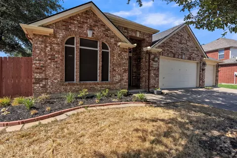 8102 Mansanillo Ct, Arlington, TX 76002