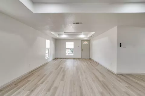 Living - 407 Ada St, Cleburne, TX 76031 photo 8 of 12