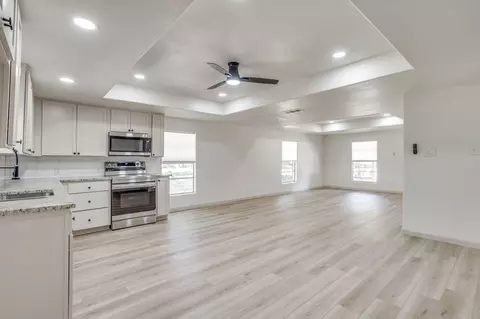Living - 407 Ada St, Cleburne, TX 76031 photo 12 of 12