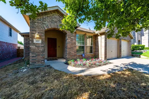 6025 Walleye Dr, Fort Worth, TX 76179