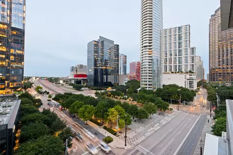 2025 Woodall Rodgers Fwy #23, Dallas, TX 75201