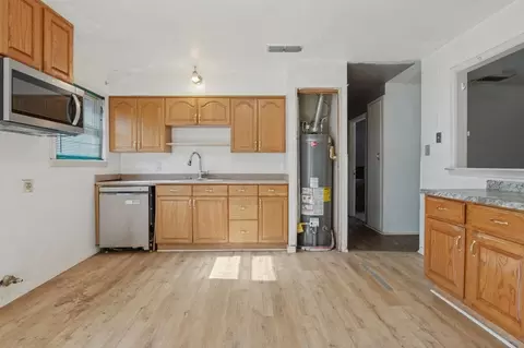 Kitchen - 1024 Harris Dr, Euless, TX 76039 photo 2 of 3