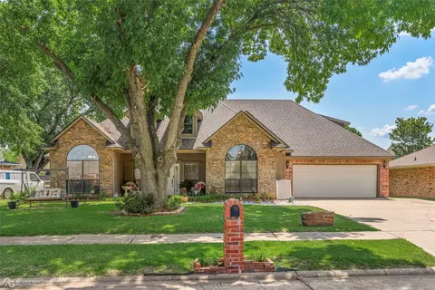 1505 Whitehall Dr, Shreveport, LA 71105