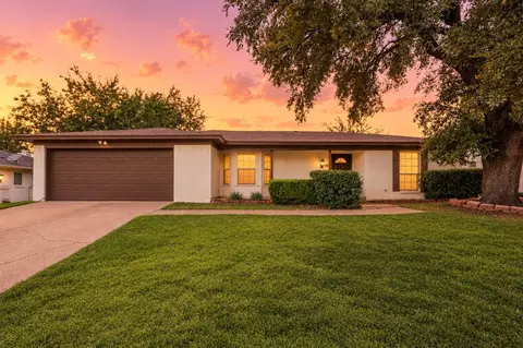 7613 N Richland Blvd, North Richland Hills, TX 76180