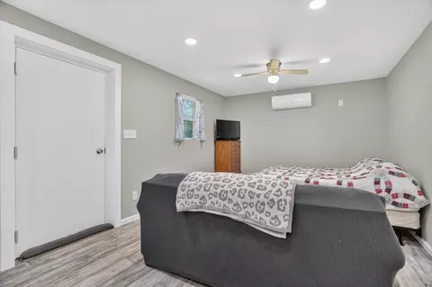 Bedroom - 237 Live Oak Loop, Whitney, TX 76692 photo 1 of 4