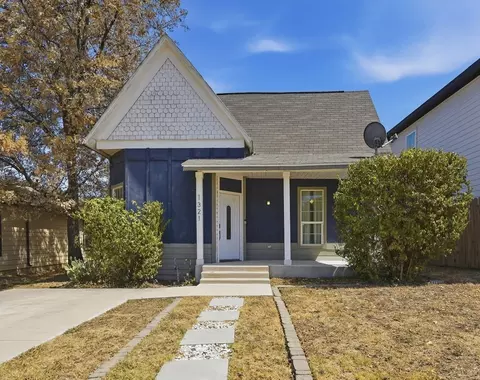 1321 Stewart St, Fort Worth, TX 76104