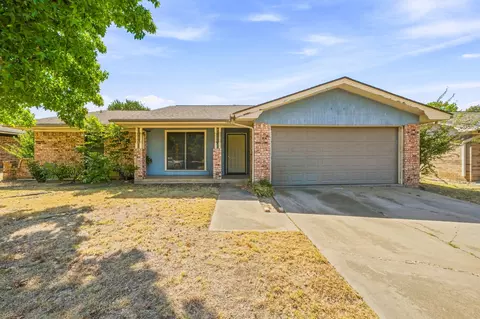 108 Sharp Dr, Stephenville, TX 76401