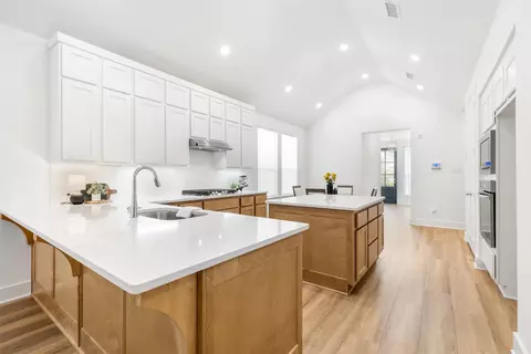 807 Sunflower Trl, Sherman, TX 75092