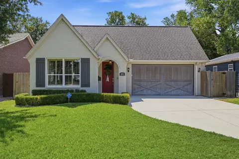 3813 Pershing Ave, Fort Worth, TX 76107