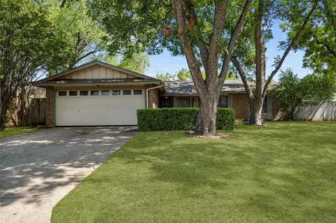 419 Buffalo Dr, Arlington, TX 76013