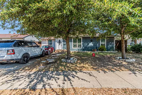 305 Chandler Dr, Garland, TX 75040