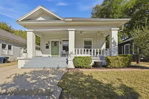 2227 College Ave, Fort Worth, TX 76110