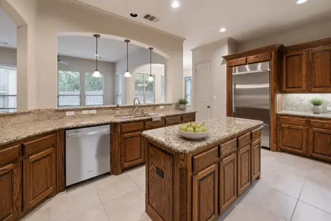 Kitchen - 1516 Silverleaf Dr, Keller, TX 76248 photo 4 of 5