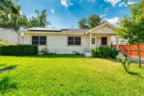 813 Iowa St, Irving, TX 75060