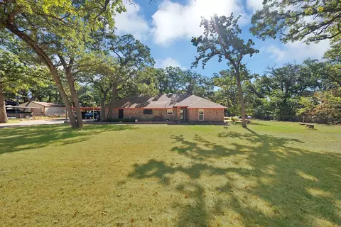 725 Greenwood Cut Off Rd, Weatherford, TX 76088