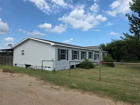 160 Jermyn Rd, Jermyn, TX 76459