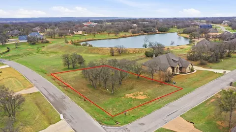 101 Lakeside Dr, Lipan, TX 76462