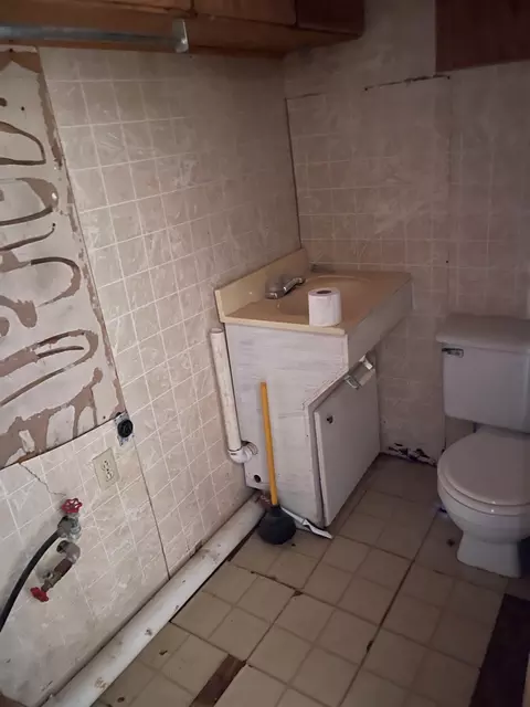 105 Avenue A, Gustine, TX 76455 photo 5