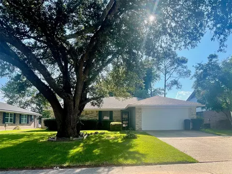 5420 Pampus Ln, Bossier City, LA 71112