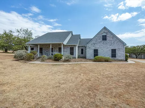401 Faith Trl, Paradise, TX 76073