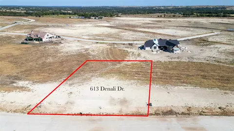 613 Denali Dr, Aledo, TX 76008
