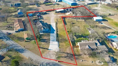 920 Oil Mill Rd, Van Alstyne, TX 75495