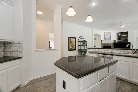 Kitchen - 150 Fall Crk, Grapevine, TX 76051 photo 3 of 3