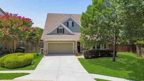 Exterior - 150 Fall Crk, Grapevine, TX 76051 photo 5 of 8