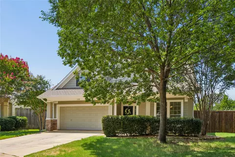 Exterior - 150 Fall Crk, Grapevine, TX 76051 photo 8 of 8