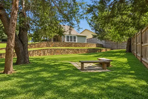 Exterior - 150 Fall Crk, Grapevine, TX 76051 photo 4 of 8