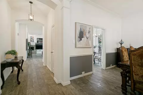 Entry Way - 150 Fall Crk, Grapevine, TX 76051 photo 2 of 4
