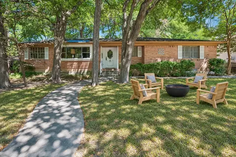 11232 Yorkmont Cir, Dallas, TX 75218
