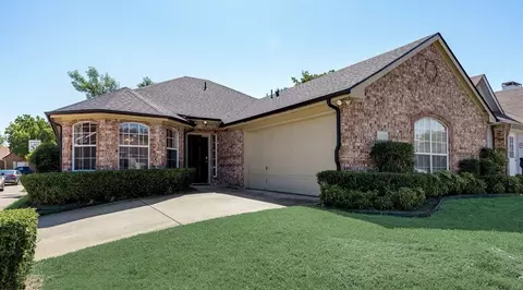 3204 Plumstead Dr, Dallas, TX 75228