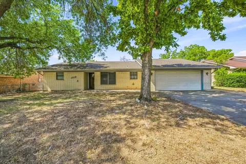 1208 N Dale Ave, Stephenville, TX 76401