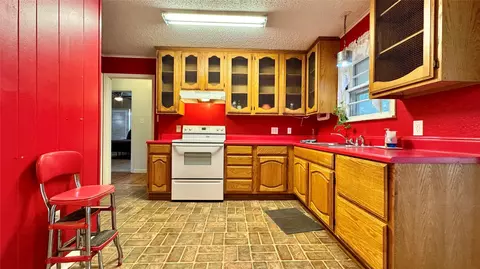 Kitchen - 205 Davidson Dr, Terrell, TX 75160 photo 1 of 2