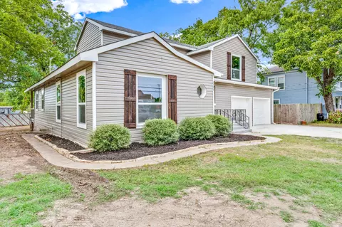 2305 Stanford St, Greenville, TX 75401