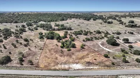 130 Gilmore Ct, Granbury, TX 76462