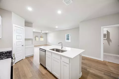Kitchen - 1105 Bermuda Dr, Lavon, TX 75166 photo 4 of 4