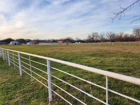 305 Johnson Rd, Keller, TX 76248 photo 2