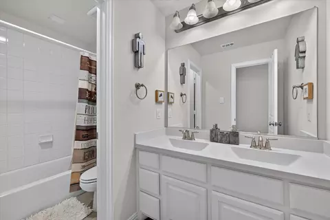 Bath - 1224 9th St, Argyle, TX 76226 photo 4 of 4