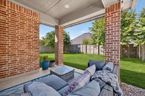 Exterior - 1224 9th St, Argyle, TX 76226 photo 4 of 5